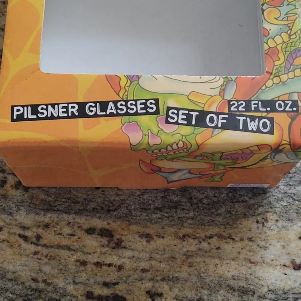 ED HARDY pilsner beer glasses NWOT 🍻 - Picture 4 of 11